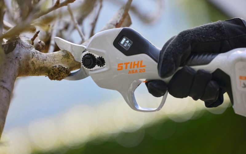 117631_STIHL ASA 20 battery-powered secateurs,ASA20-CAMPAIGN-SPRING-EU_HQ_P_2023-11_0008_EU---usable-RoW